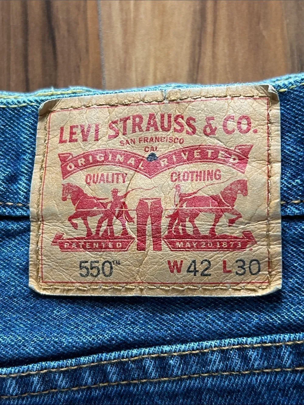 Levi's Men’s 550 Relaxed Fit Blue Denim Jeans 42 x 30